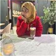 Passionate tutor making English easy, fun and practical 