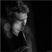 Cours de guitare tout niveau avec travail de l’harmonie et l’improvisation