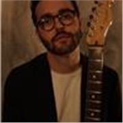 Insegnante di chitarra moderna, Musica, Produzione musicale