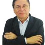 Español dinámico en línea con técnicas de liderazgo mediático