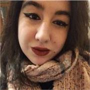 Studentessa di Letteratura Musica Spettacolo. Diploma di maturità classica