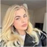 I help busy women build strong, confident bodies and sustainable habits without extreme dieting or burnout. 