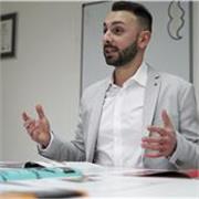 Senior Graphic & Web Designer offre incontri frontali per imparare a costruire siti web da 0
