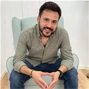 Soy psicólogo sanitario colegiado, con formación en Psicoterapia Gestalt, mediación y diversas áreas de intervención