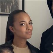 Aider les enfants à faire leur devoirs et revoir les cours avec eux