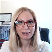 Doy clases de español para extranjeros desde hace más de 5 años. Me caracterizo por ser una persona paciente, empática y dedicada