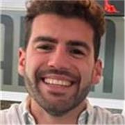 Profesor de Historia apto para todas las edades y niveles educativos.