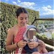 ¡Hola! Soy Martina, y me encanta enseñar a niños. Si buscas aprender inglés de forma amena y eficaz, ¡estaré encantada de ayudarte