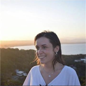 María