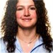 Profesora de Inglés que imparte clases a niños de primaria y secundaria