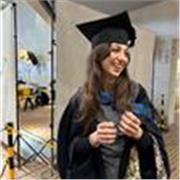 Studentessa con livello C1 disponibile per ripetizioni e lezioni