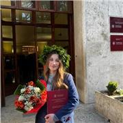 Laureata magistrale in Chimica offre lezioni private
