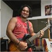 Profesor de guitarra eléctrica busca alumnos interesados en aprender
