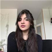 Aya Mallek,
Französische Tutor, der Kinder aller
Altersgruppen unterrichtet.