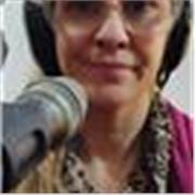 Profesora de lengua y literatura y licenciada en comunicación ofrece clases particulares de modo virtual