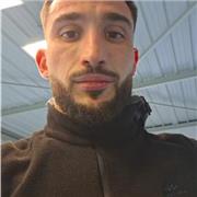 Coach sportif donne des cours à domicile pour tous les niveaux et tous les âges.