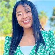 Soy estudiante de Enfermería me considero una persona empatía y con ganas de enseñar y cuidar sobre todo.