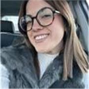 Profesora de inglés para niñxs de 3-15 años con experiencia de un curso escolar en Irlanda. 