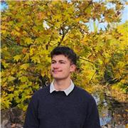 Ingénieur diplômé en informatique à l'INSA, 19/20 en math au Bac, 16/20 en prépa