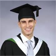 Laureato Magistrale presso Leeds University Business School; Content Writer