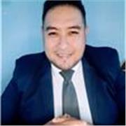 Abogado da clases de derecho, finanzas e historia en linea
