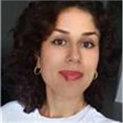Profesora graduada en Filología Inglesa y certificada con máster de profesorado. Experiencia de trabajo en Inglaterra