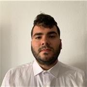 Profesor titulado en Administración y Dirección de Empresas, con vocación docente y alta disponibilidad.