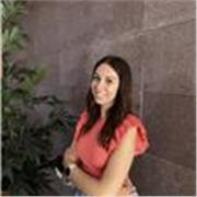 Profesora de inglés con años de experiencia en diferentes edades y niveles