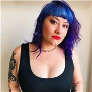 Profesora de Animación 3D y motion Graphics, con más de 7 años de experiencia en la profesión