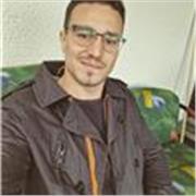 Englisch Abiturient, der bis zur 10 Klasse alle Kinder unterrichtet
