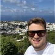 Informático con más de 7 años en el sector. Con formación y experiencia en varios campos de la informática.