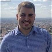 Maestro de Educación Primaria imparte clases de las diferentes materias que conforman esta etapa(Desde primero a sexto)