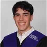 Alumno en la carrera de matemáticas e informática, proactivo y paciente.