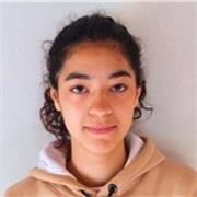 Profesora de Español imparte clases a niños de todas las edades y niveles