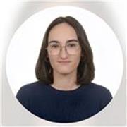 Historiadora del Arte, Máster del Profesorado en Geografía e Historia y actualmente opositando
