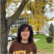 Estudiante de 3ro de Matemáticas. Con experiencia de 5 años en niveles preuniversitarios y preparación PAU.