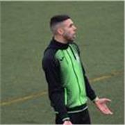 Entrenador con título de monitor, con más de 5 años de experiencia en todas las edades desde prebenjamines hasta categoría sub 23.