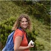 Insegnante di scuola primaria, laureata con il massimo dei voti