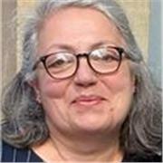 I encourage students to have autonomy by explaining and leading the student to reach the answer.
I give online lessons
