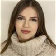 Ripetizioni personalizzate online per studenti di scuola primaria, con supporto costante nei compiti e nello studio. 