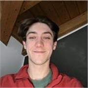 Ciao sono uno studente di economia con già esperienza nelle lezioni private , posso parlare italiano e inglese