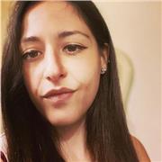 Laureata in lingue impartisce lezioni di tedesco e inglese