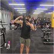 Entrenamientos personalizados con corrección técnica, planificación adecuada y seguimiento constante para lograr resultados