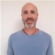 Licenciado en Periodismo y con Máster en Comunicación Audiovisual