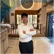 Me defino como comprensivo y comunicador. Daré clase a alumnos desde primaria hasta bachillerato