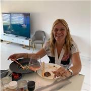 Madrelingua francese frequentato la 1a media a Montecarlo. Sono disponibile a dare lezioni di Francese online o a domicilio