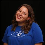 Sono diplomata al liceo delle Scienze umane e attualmente studio Psicologia all’Università, mi piace molto stare con bambini e ragazzi, mi piace aiutarli e trovare metodi alternativi per arrivare a capire il compito. Sono una persona molto positiva e a cu