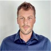 TEFL/TESOL-certified ESL teacher with 10+ yrs’ experience helping children & adults gain confidence in English worldwide