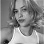 Przy uczeniu dzieci, wykazuję się bardzo dużą kreatywnością i cierpliwością.