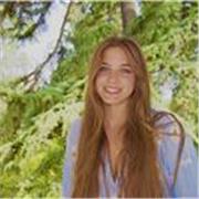 Estudiante de Traducción e Interpretación de francés y alemán. Española nativa con alto conocimiento de inglés dispuesta a enseñar